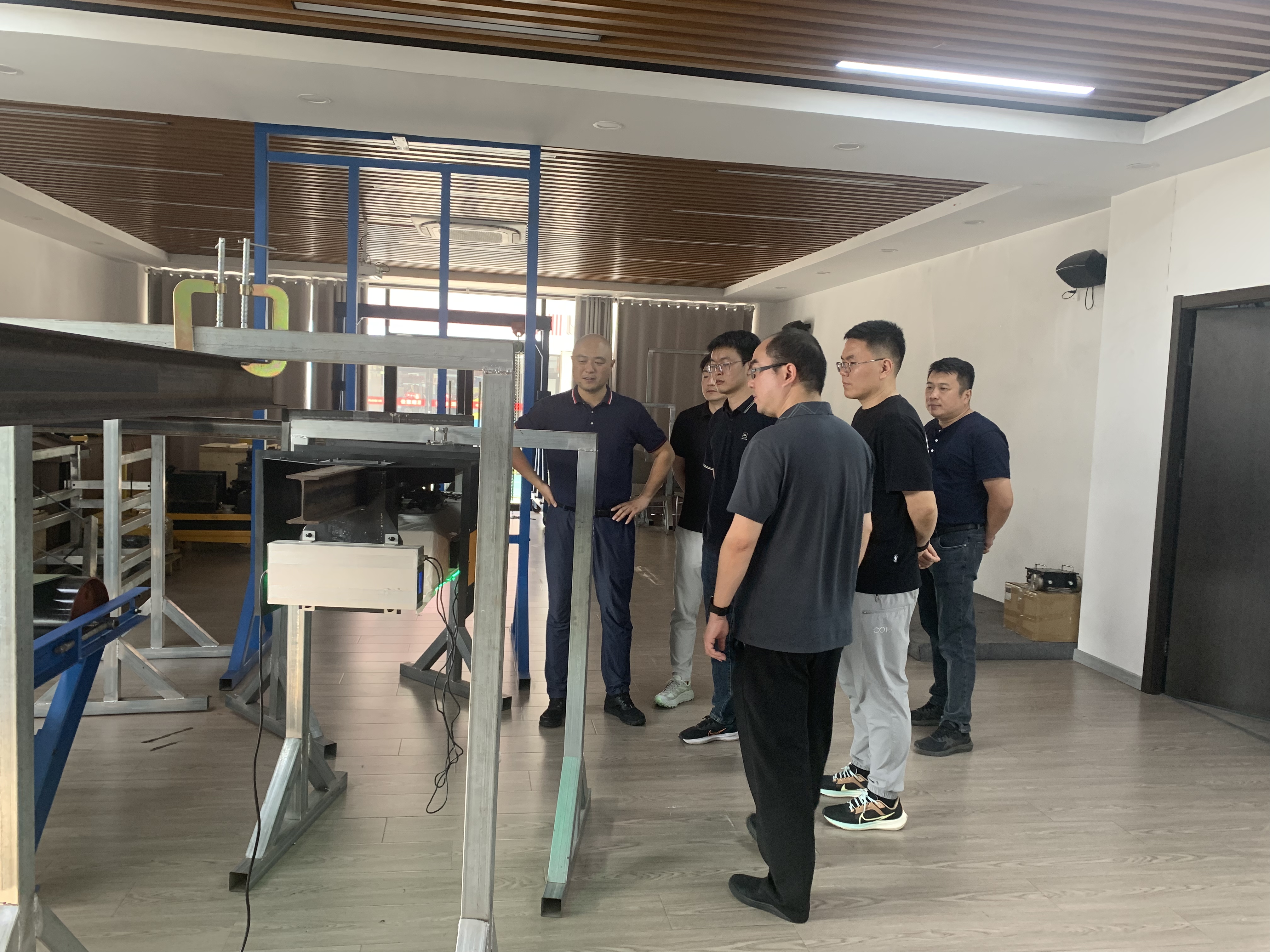 深入企業參觀，加快高度合作